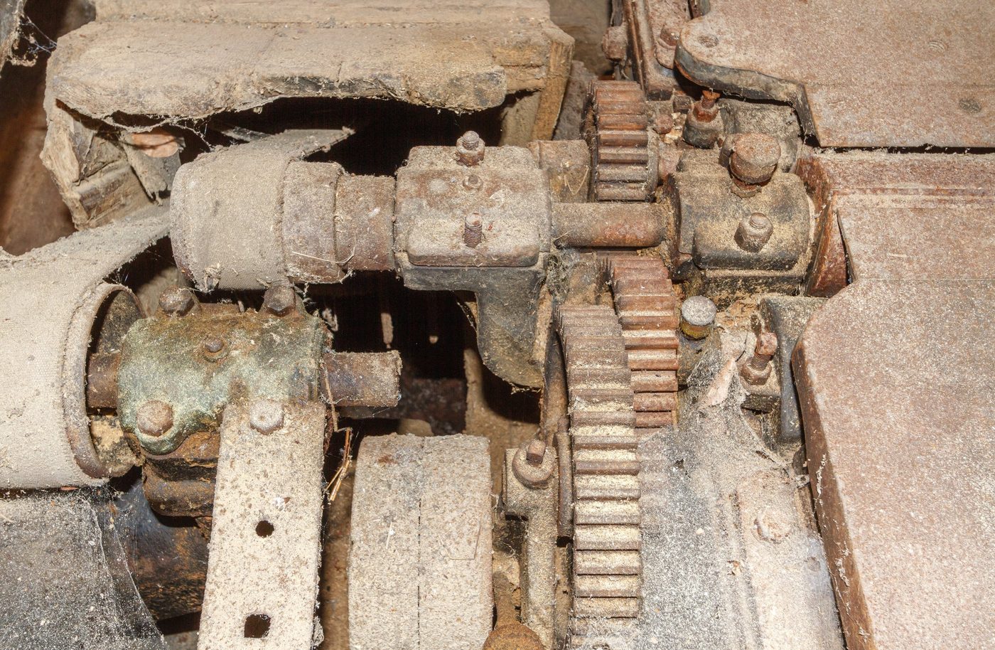 Industrial Woodworking Machinery Buying Guide for Growing Shops