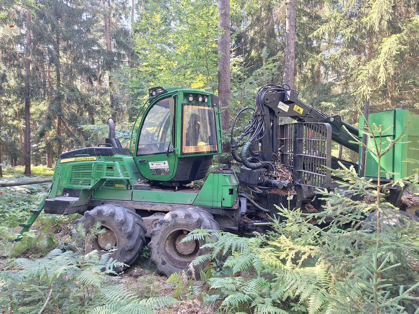 John Deere Forestry Equipment: Skidders, Forwarders, Harvesters and Support